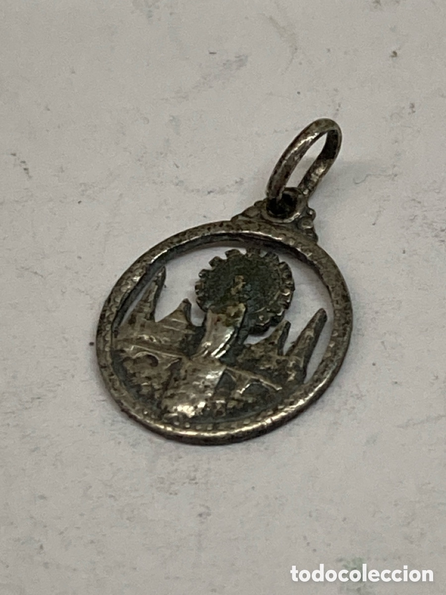Joyeria: Medalla de plata religiosa C610