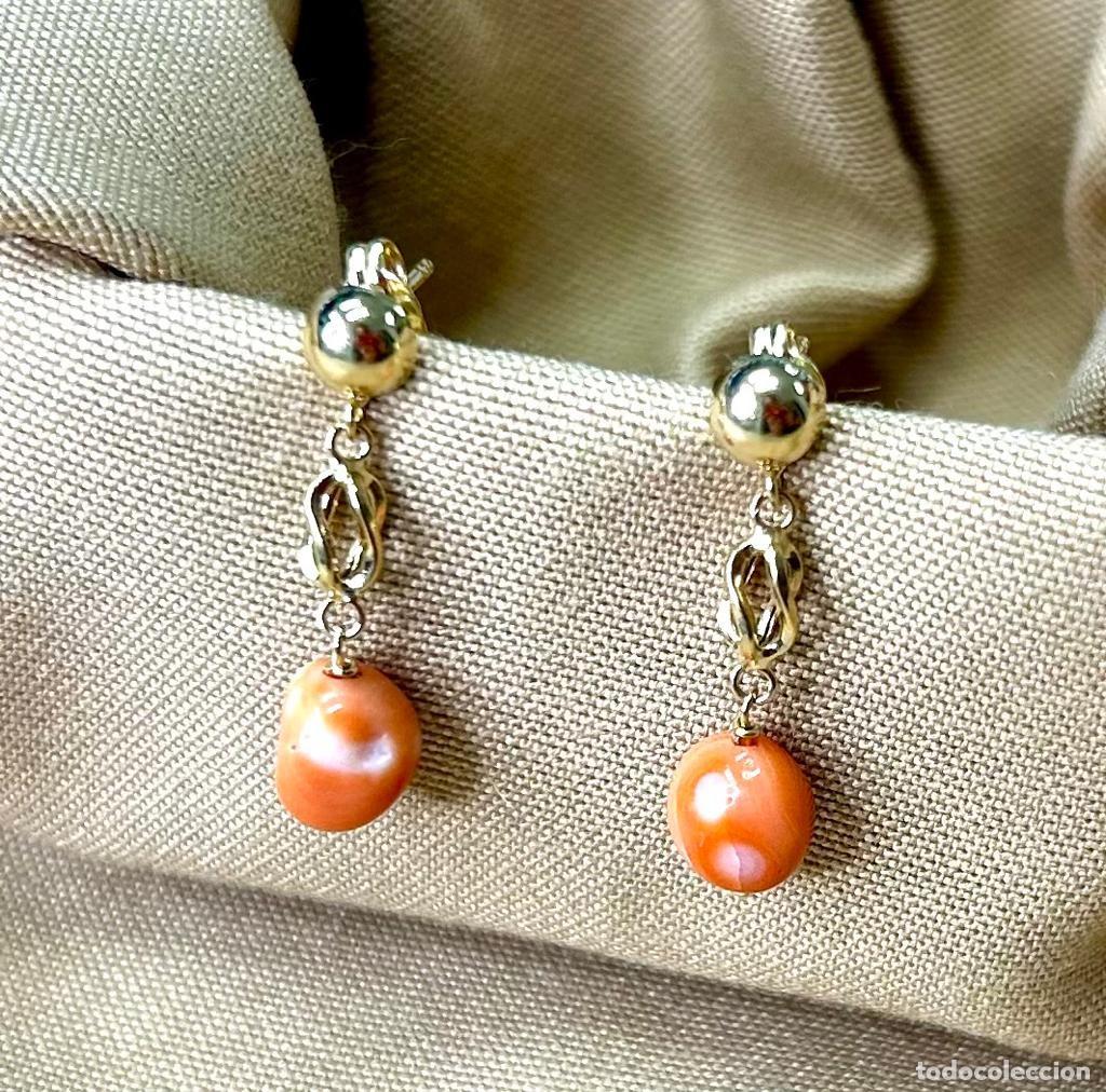 Joyeria: Pendientes largos, oro amarillo 18k, cadena y coral natural de Jap&oacute;n