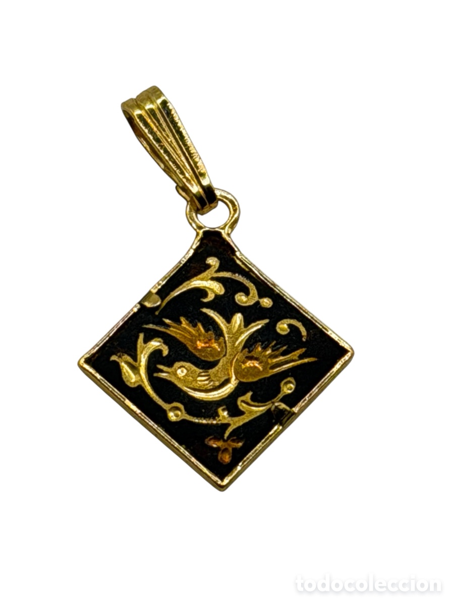 Joyeria: Colgante Damasquinado Artesanal en Oro