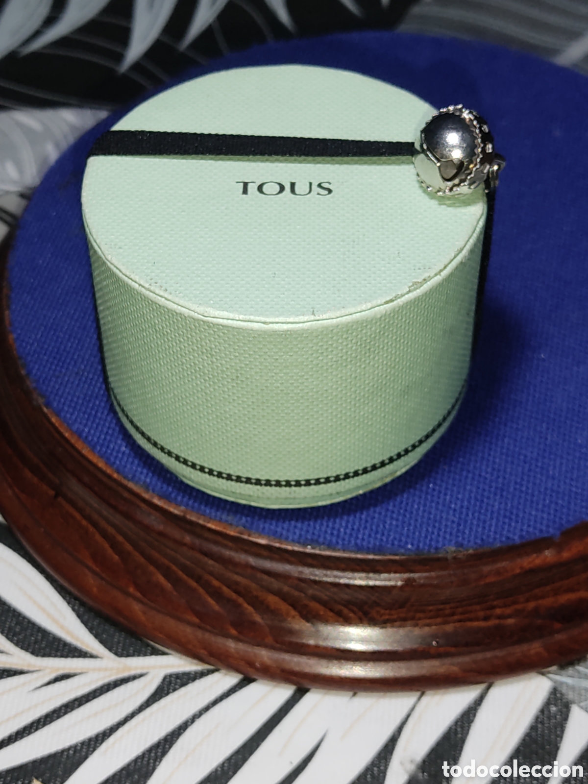 Joyeria: Caja Tous de joyeria con cascabel para anillo o varios.