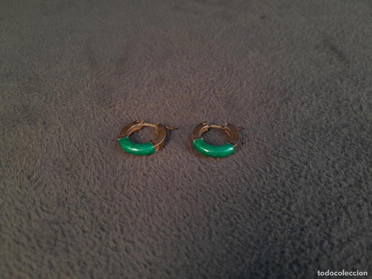 Joyeria: J-4488. PENDIENTES DE ARO EN PLATA Y ESMALTE. SIGLO XX