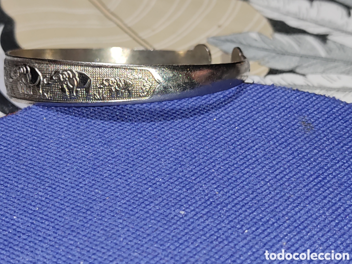 Joyeria: Pulsera repujada con elefantes.Vintage. - Foto 4
