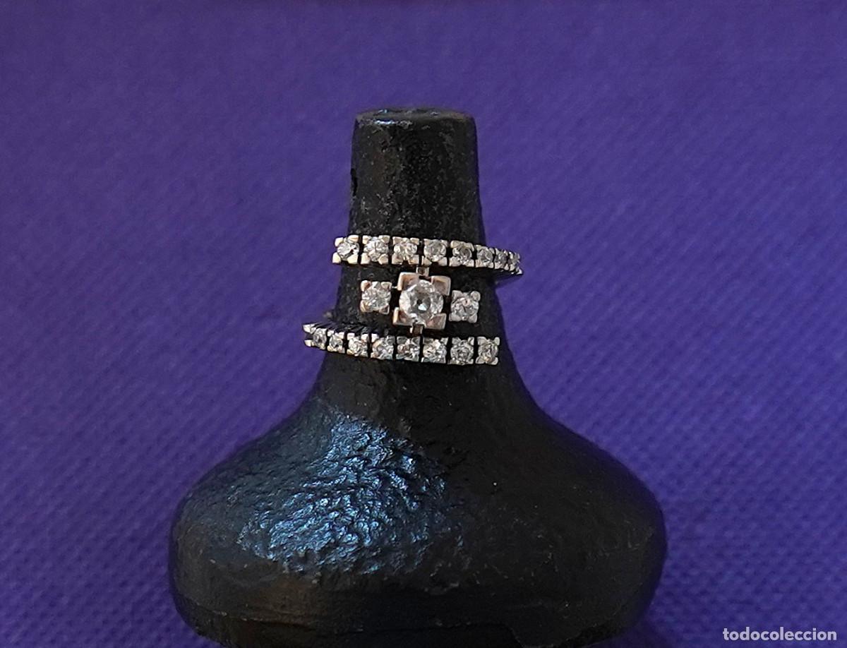 Joyeria: Anillo o sortija de oro blanco con 19 diamantes en talla brillante, de los a&ntilde;os 70 (ver fotos)
