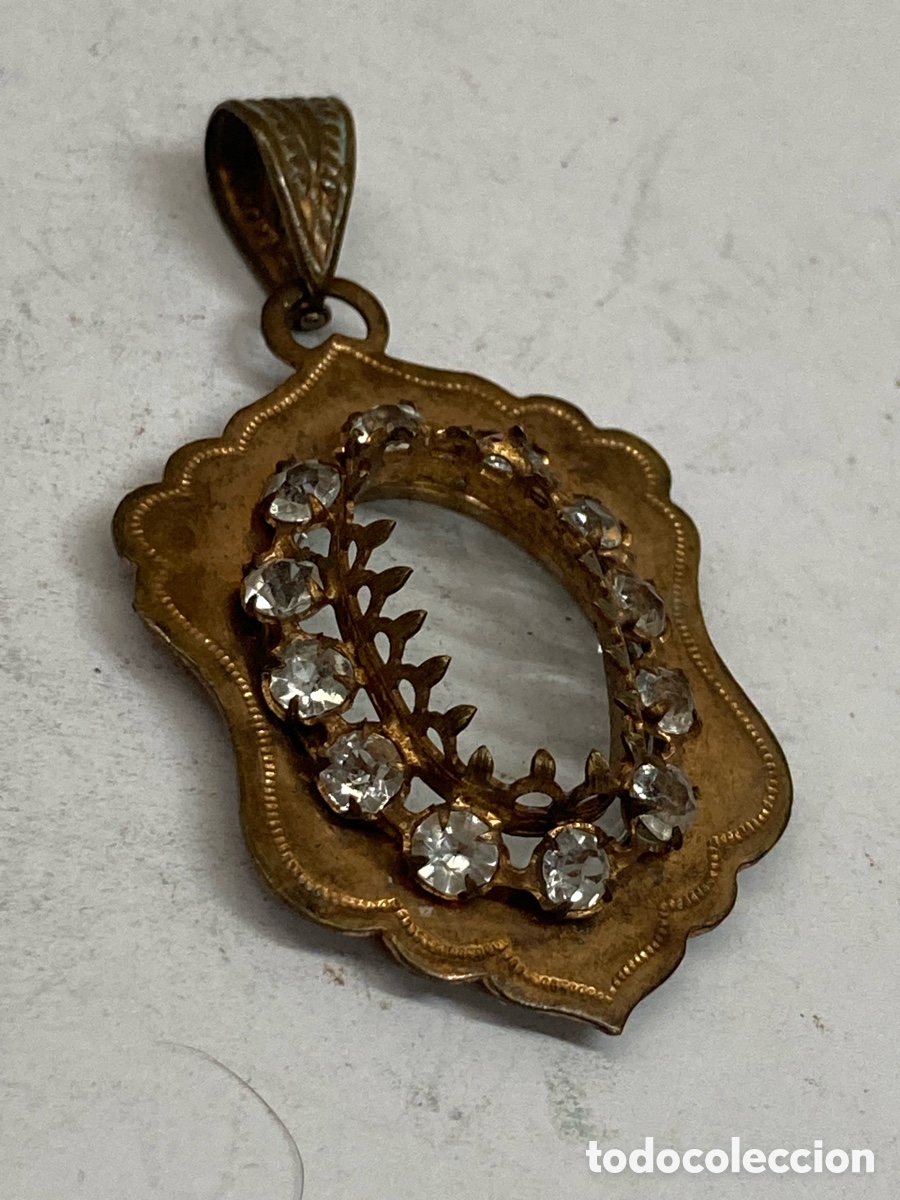 Joyeria: Colgante de metal antiguo C613