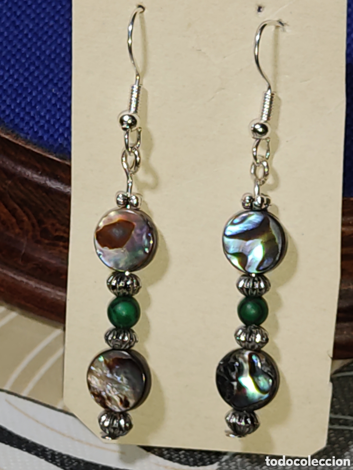 Joyeria: Pendientes de nacar & &Aacute;valon y bolita de Malaquita.