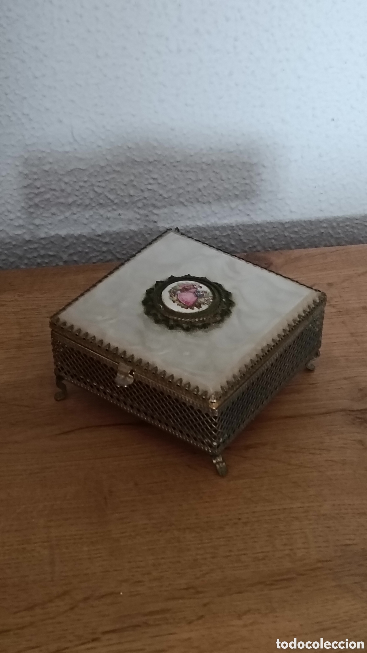 Joyeria: Joyero Antiguo Nacarado y Metal