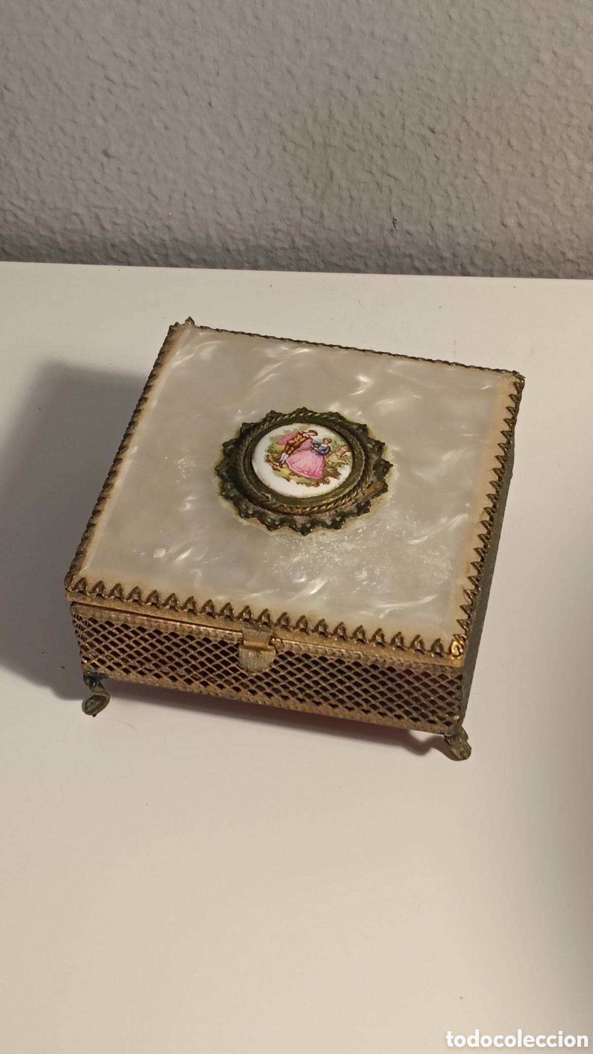 Joyeria: Joyero Antiguo Nacarado y Metal
