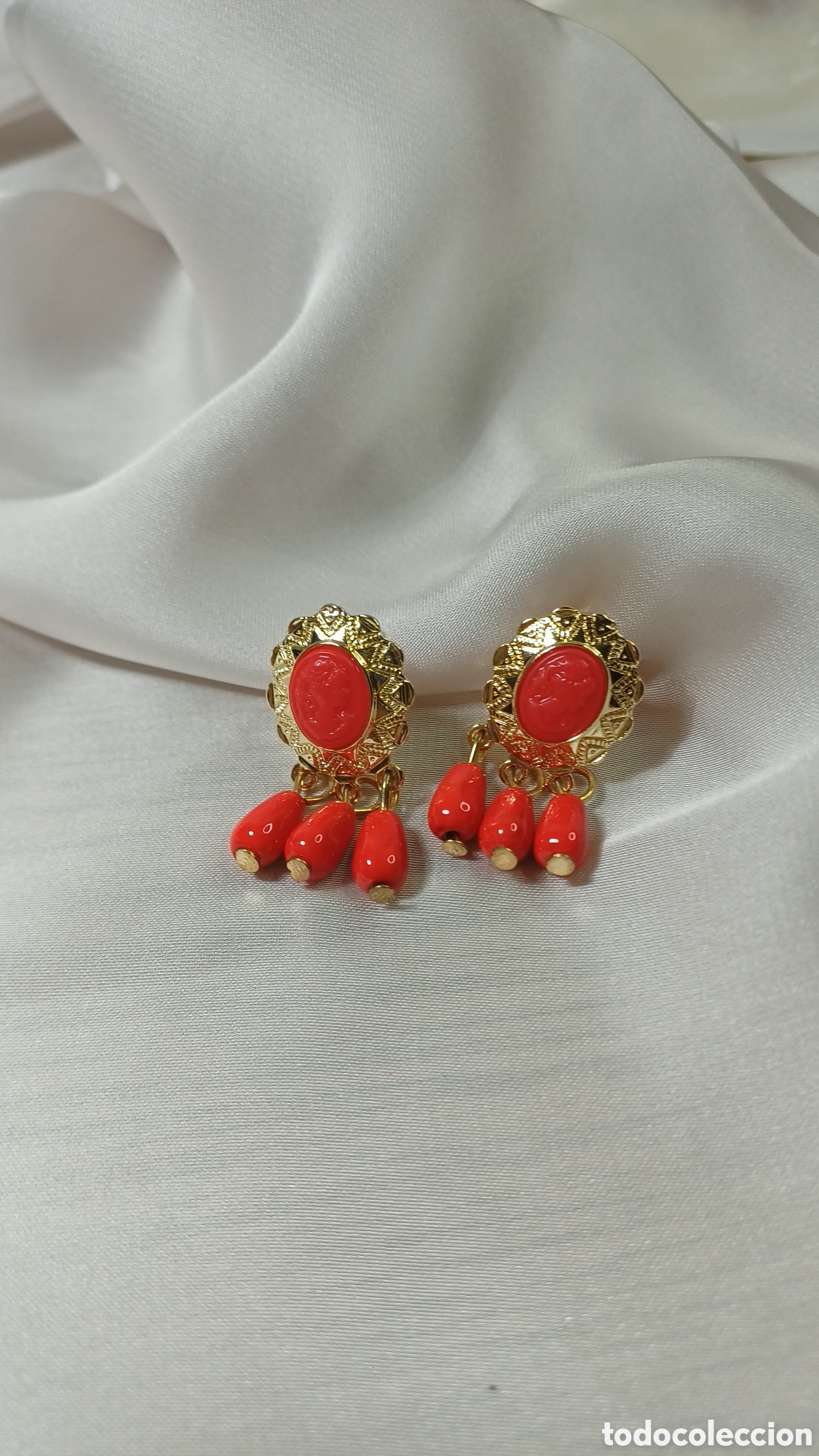 Joyeria: Pendientes Vintage Chapado Oro y Corales