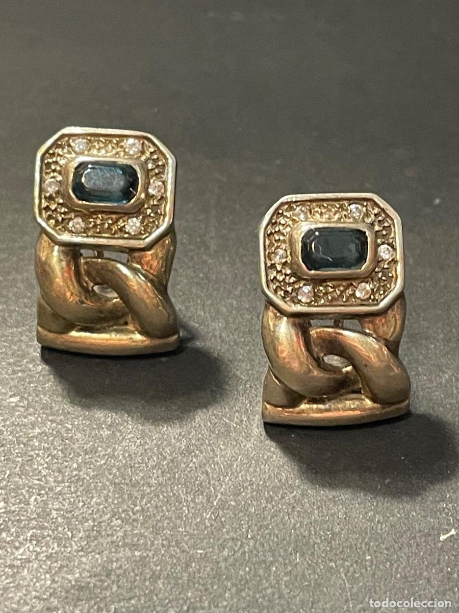 Joyeria: ANTIGUOS PENDIENTES A&Ntilde;OS 80 - DE PLATA CHAPADOS EN ORO , PIEDRA AZUL . 2,4X1,4 CM. ESTADO EL QUE SE