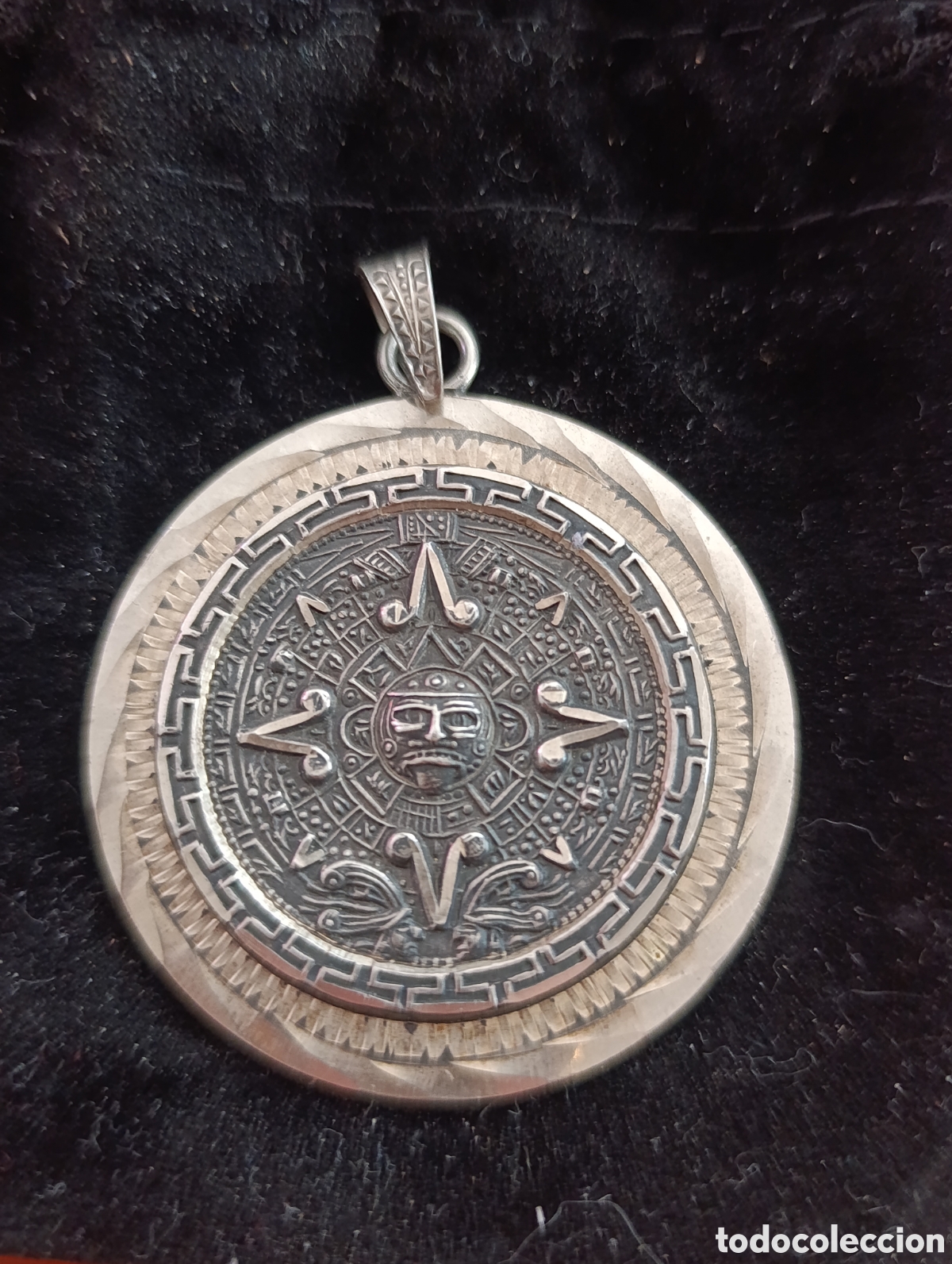 Joyeria: Colgante maya mexicano de plata 925,de Kandyl, M&eacute;xico.Dios solar Tonatiuh