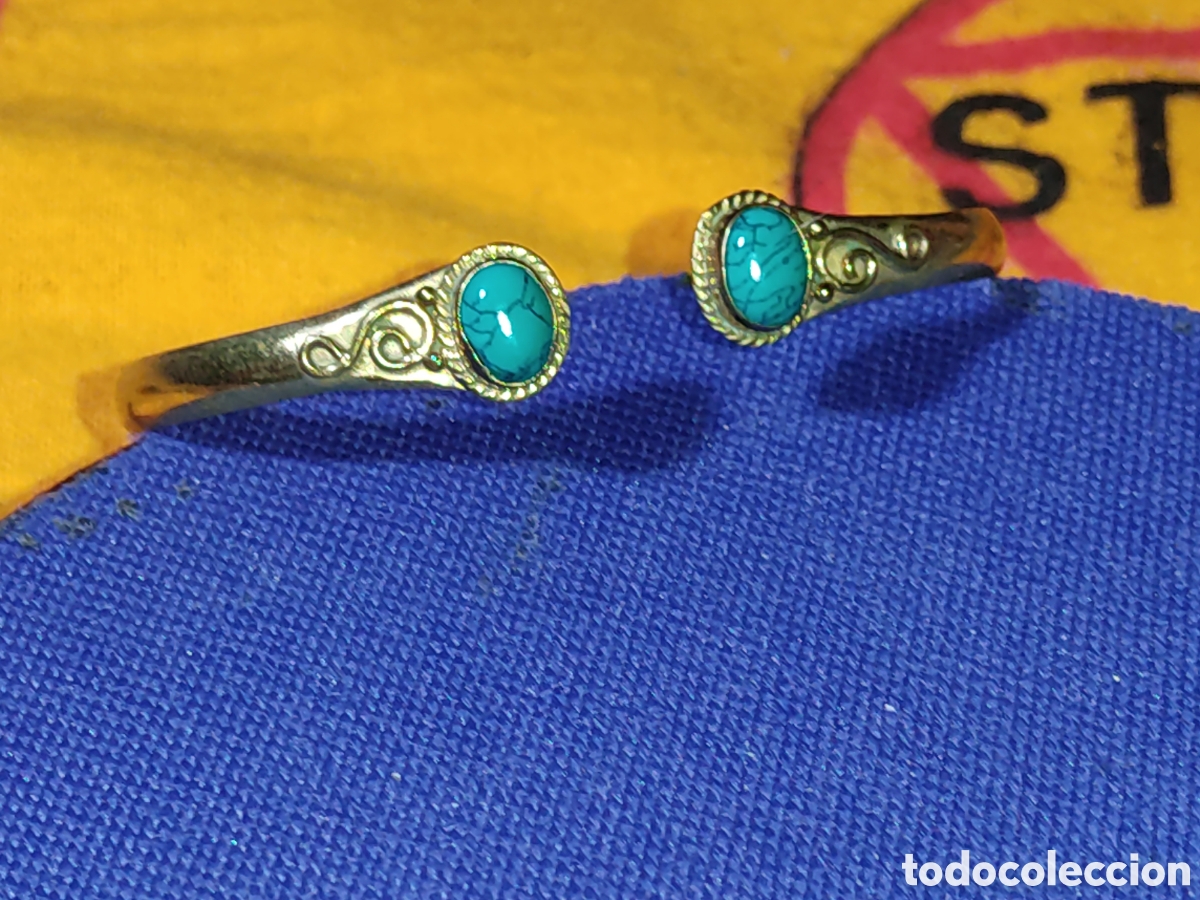 Joyeria: Pulsera de lat&oacute;n y turquesa.A&ntilde;os 70.Nueva.