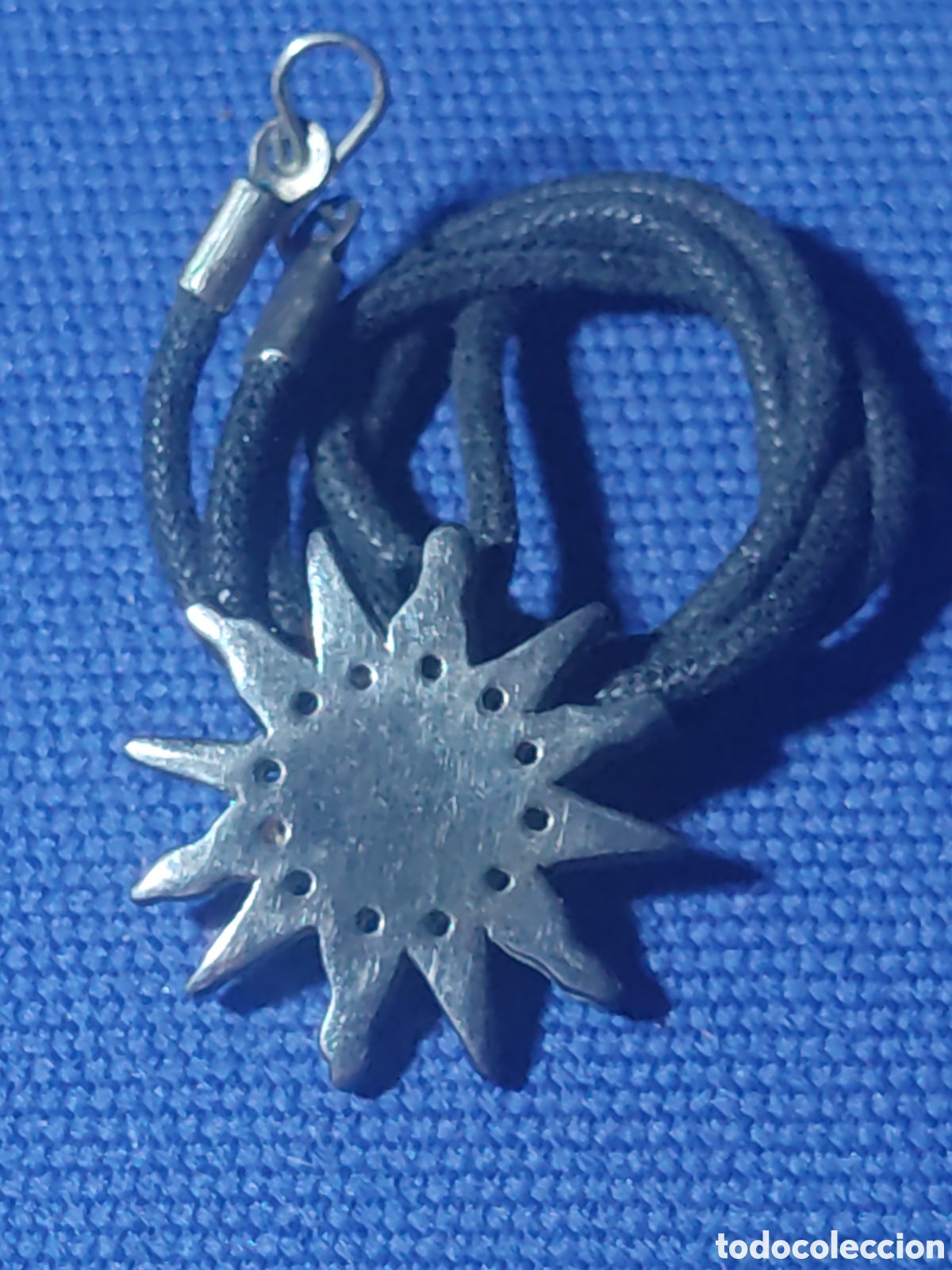 Joyeria: Colgante sol con cord&oacute;n.Vintage