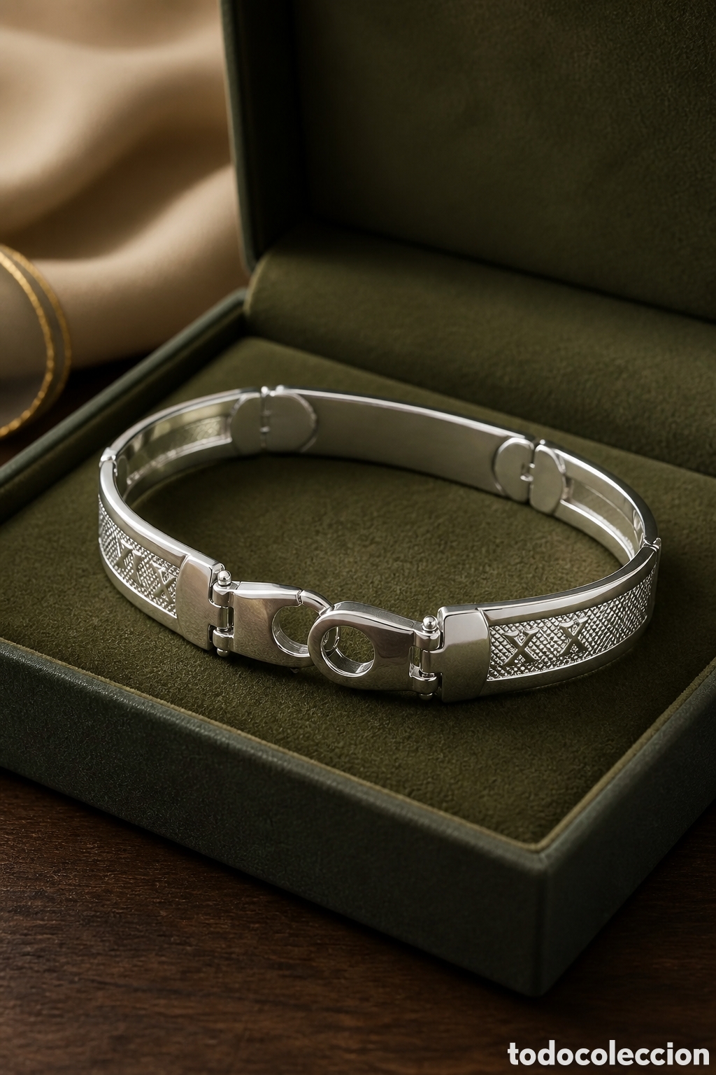 Joyeria: BONITA PULSERA ELABORADA EN PLATA