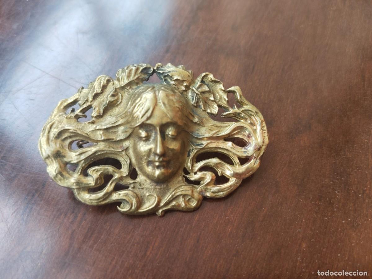 Joyeria: Antiguo broche modernista.