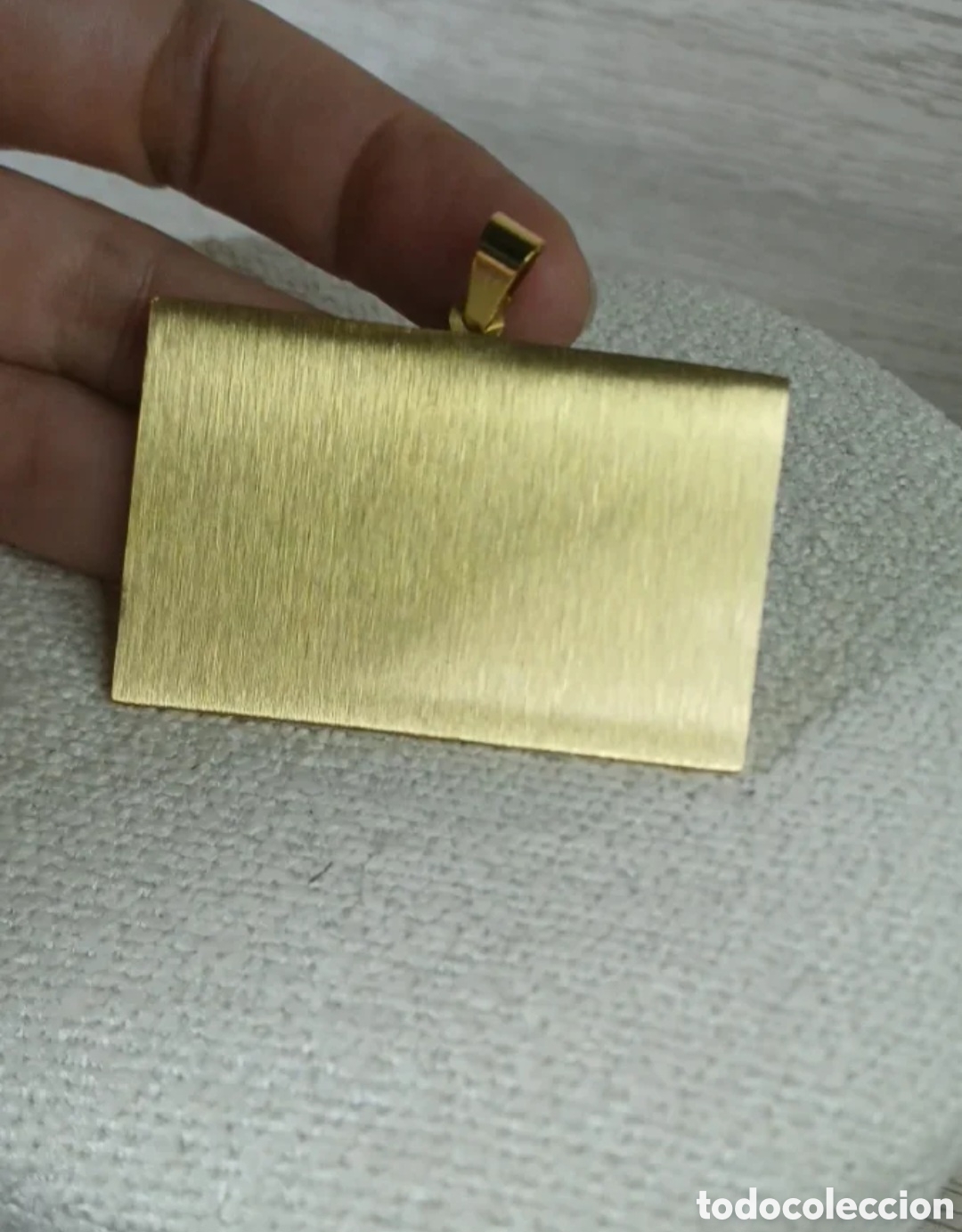 Joyeria: Medalla Bandera Gitana Chapado Oro 18 k - Foto 3