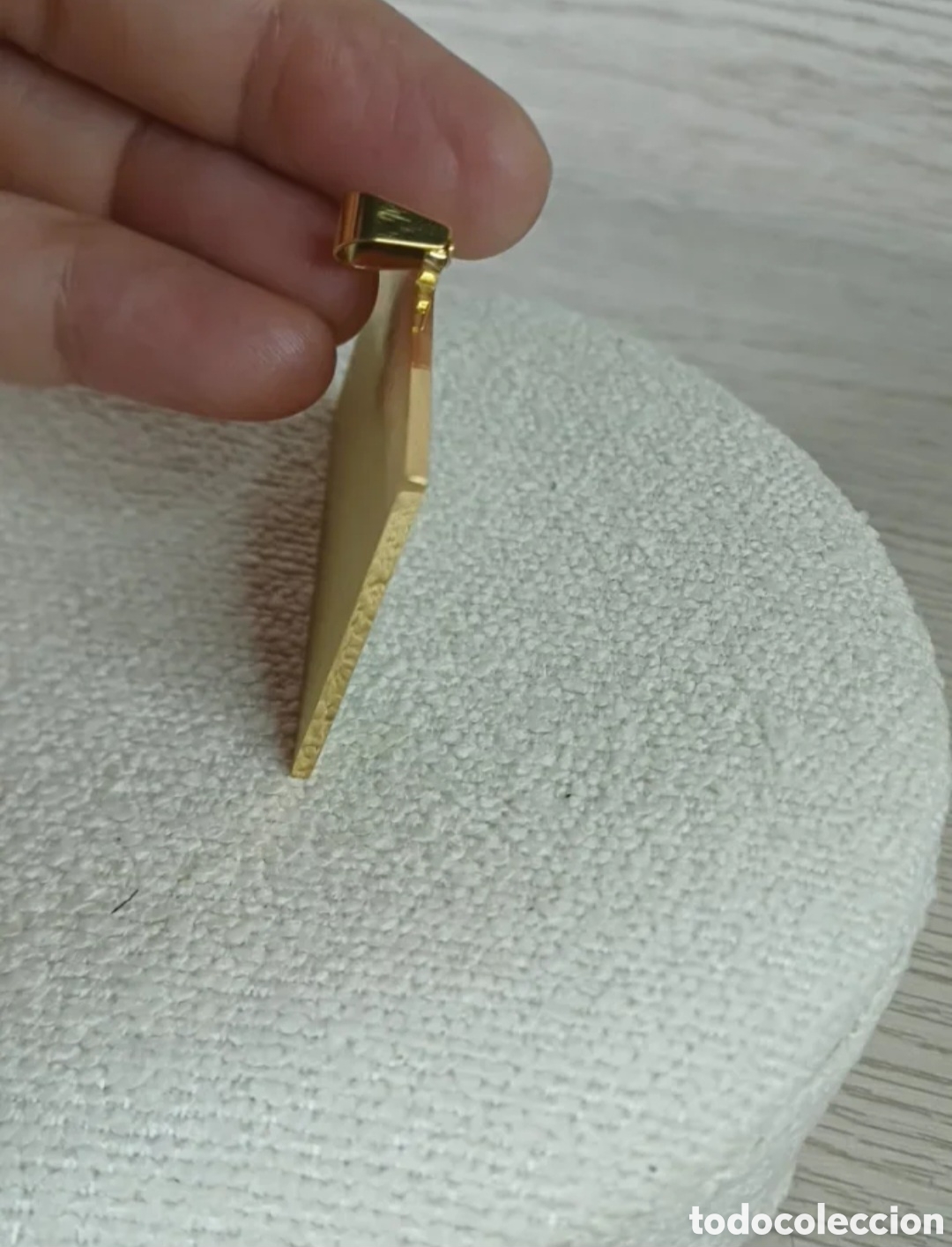 Joyeria: Medalla Bandera Gitana Chapado Oro 18 k - Foto 5