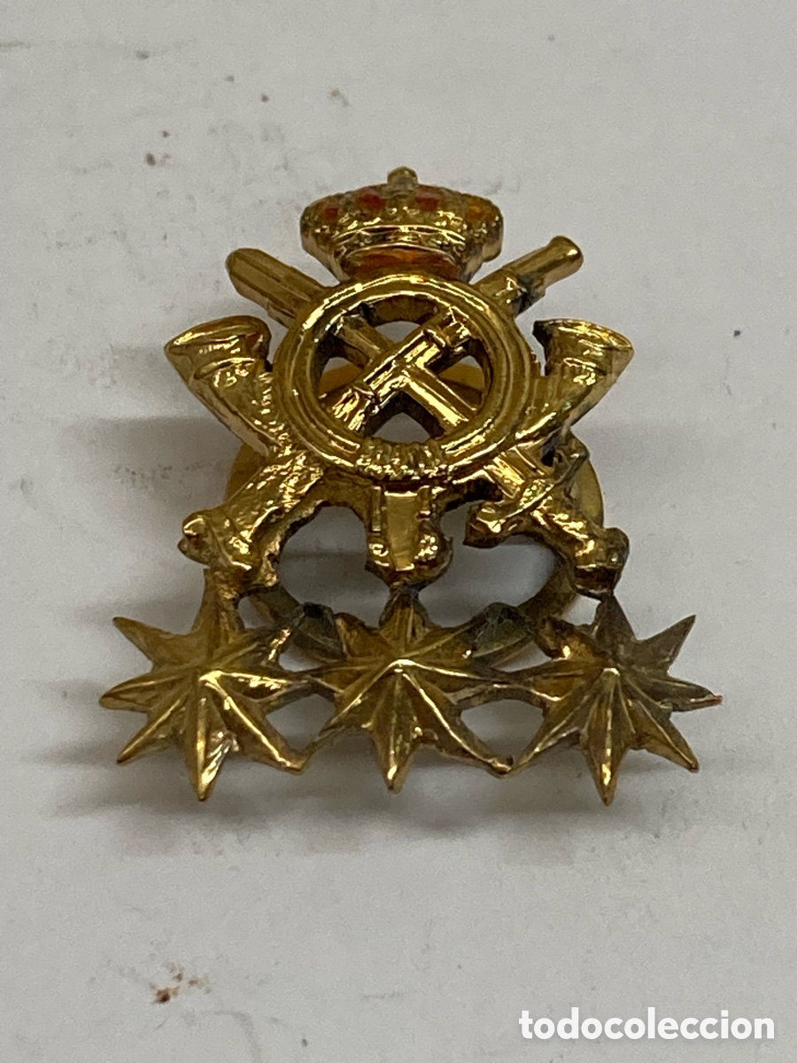 Joyeria: Pin de solapa plata dorado B