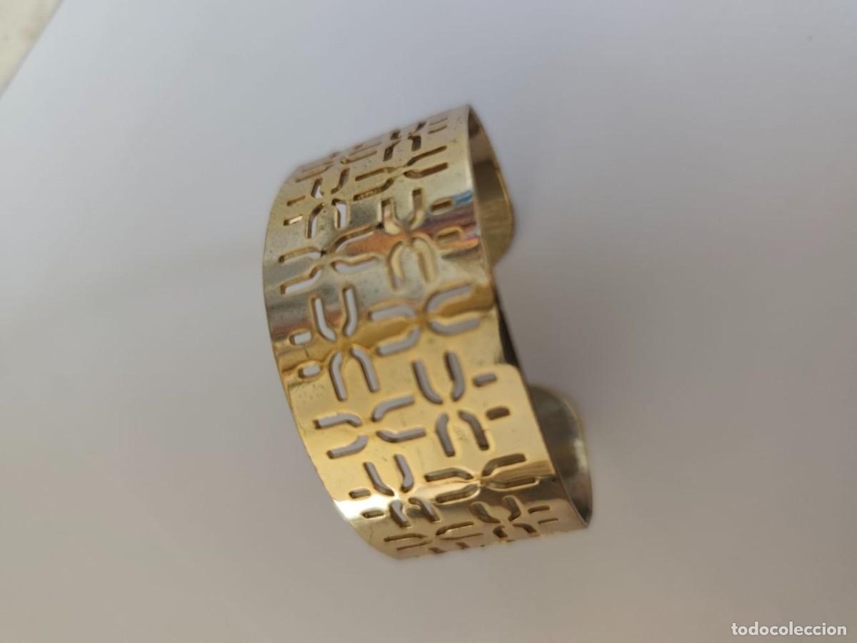 Joyeria: Brazalete antiguo bonito dibujo estrapto