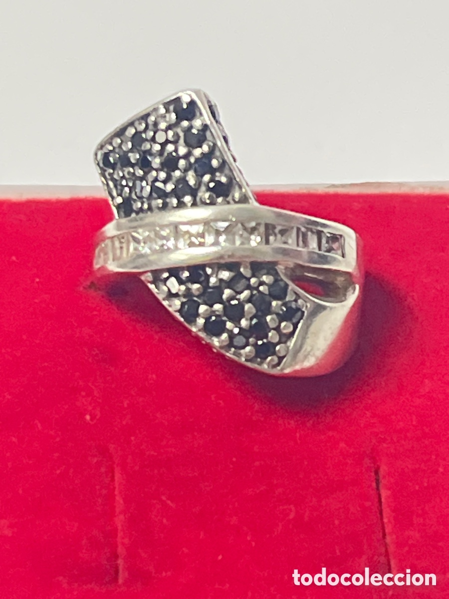 Joaillerie: Anillo de plata con circonitas negras y blancas /S489