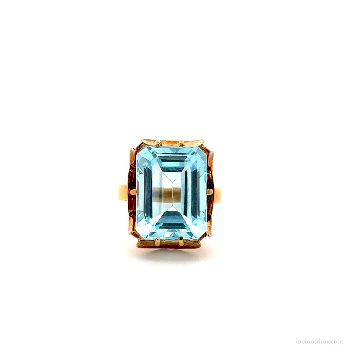 Joyeria: Anillo Real de Oro y Topacio Azul