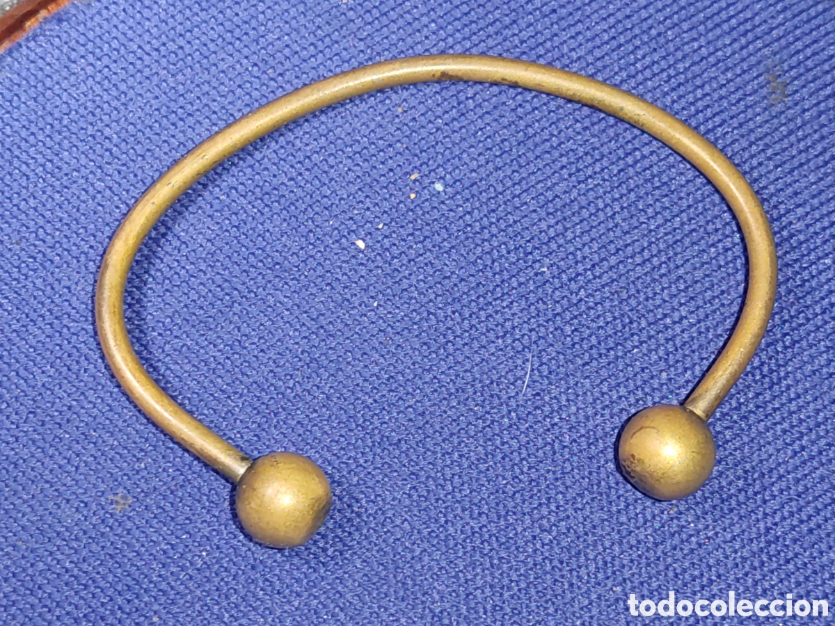 Joyeria: Antigua Pulsera de bronce o lat&oacute;n. - Foto 2