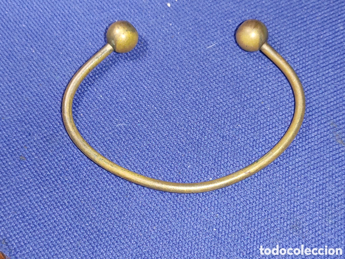Joyeria: Antigua Pulsera de bronce o lat&oacute;n.