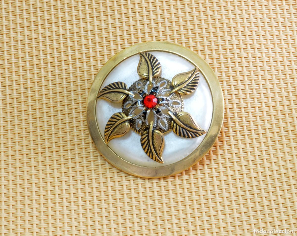 Joyeria: Broche vintage, a&ntilde;os 50