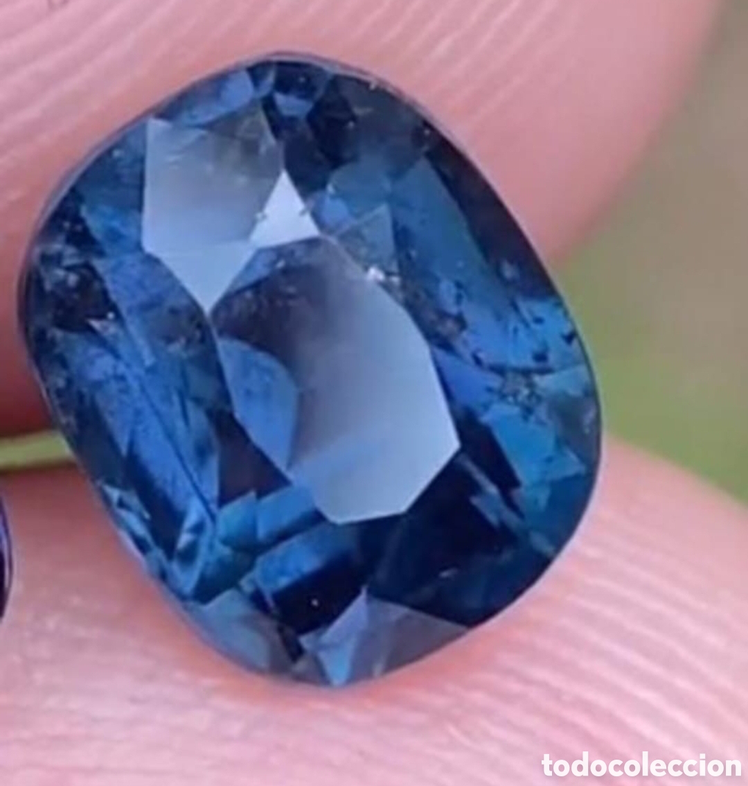 Joyeria: ZAFDI NATURALE BIRMANO Ct. 1.80 NON TRATTATO Colore ROYAL BLUE