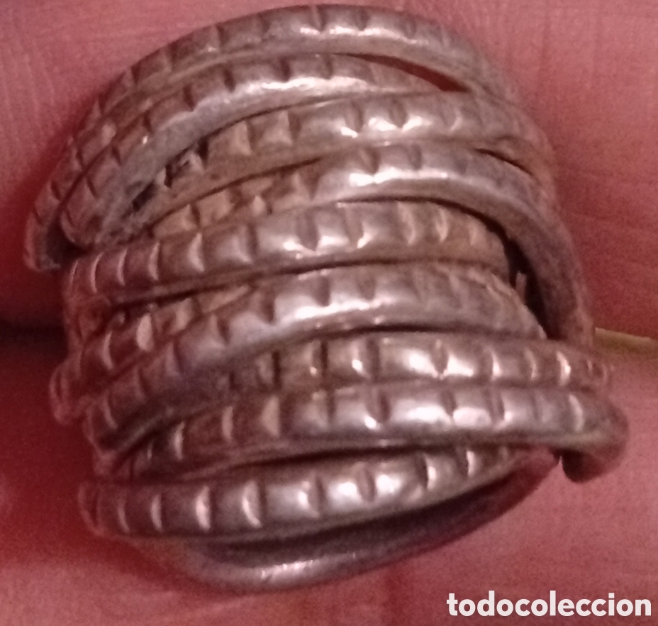 Joyeria: Precioso antiguo anillo de plata maciza
