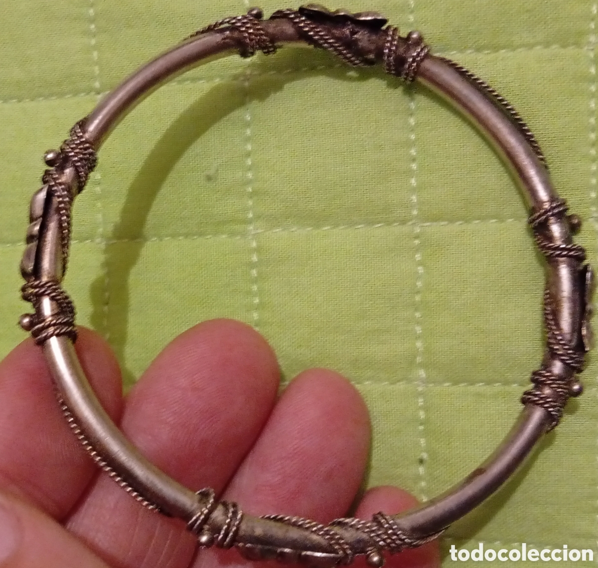 Joyeria: Preciosa pulsera r&iacute;gida antigua de colecci&oacute;n de plata