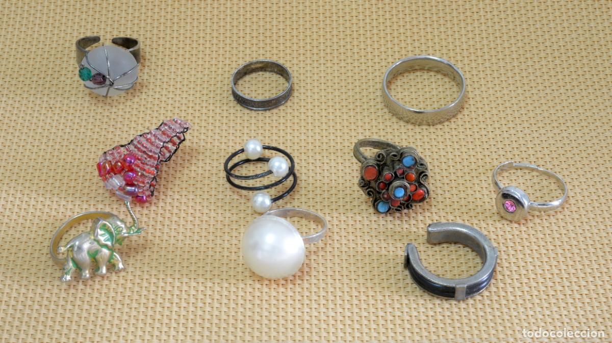 Joyeria: LOTE DE 10 ANILLOS, BISUTER&Iacute;A, VARIADOS, INCLUYE ALIANZA DE ACERO PULIDO