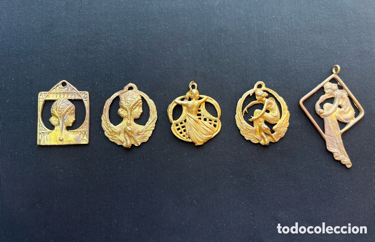 Joyeria: Lote de cinco antiguos colgantes modernistas art nouveau estilo Llu&iacute;s Masriera.