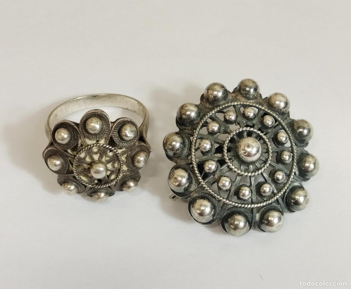 Joyeria: ANILLO Y BROCHE EN CHARRO PLATA. J. ROCA. ESPA&Ntilde;A. PRIMERA MITAD DEL SIGLO XX.