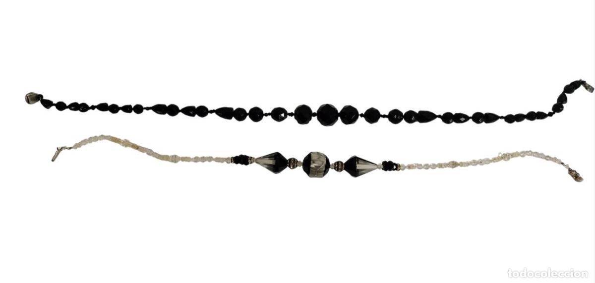 Joyeria: PAREJA DE COLLARES DE CUENTAS DE ESTILO ART D&Eacute;CO. CIERRE EN PLATA. ESPA&Ntilde;A. CIRCA 1930-1940.