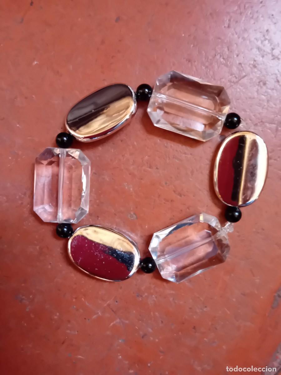 Joyeria: Pulsera de cuentas de metacrilato y pl&aacute;stico niquelado d&eacute;cada de los 80