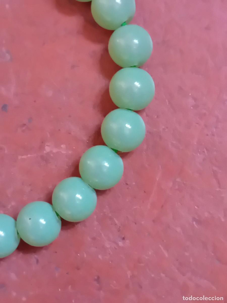 Joyeria: Pulsera cuentas de cristal tipo Jade d&eacute;cada de los 80 - Foto 2