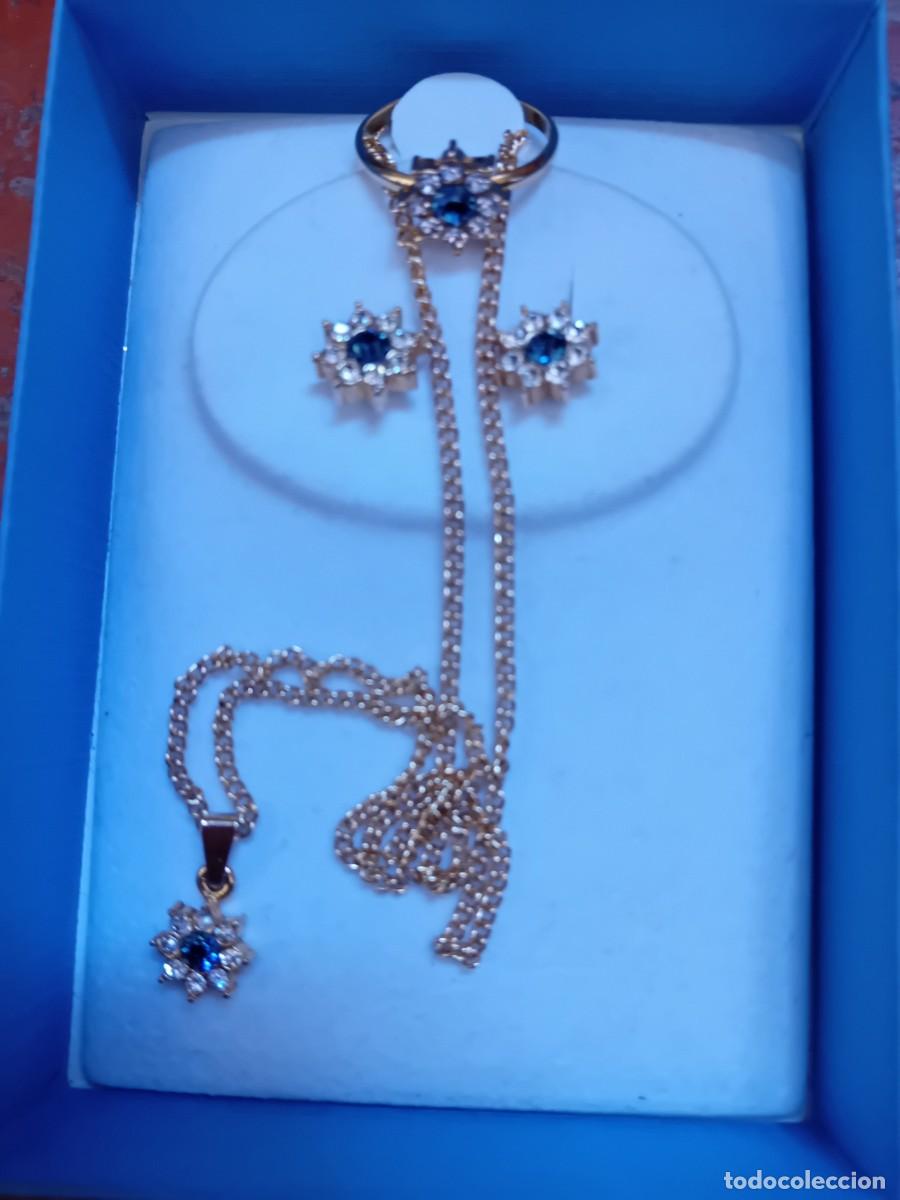 Joyeria: Conjunto de collar pendientes y anillo ba&ntilde;ado en oro