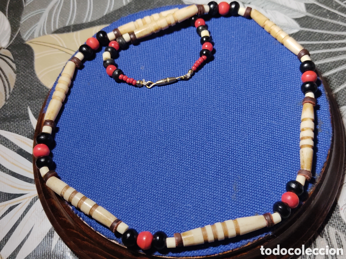 Joyeria: Collar &eacute;tnico de hueso y cuentas de madera.Vintage.