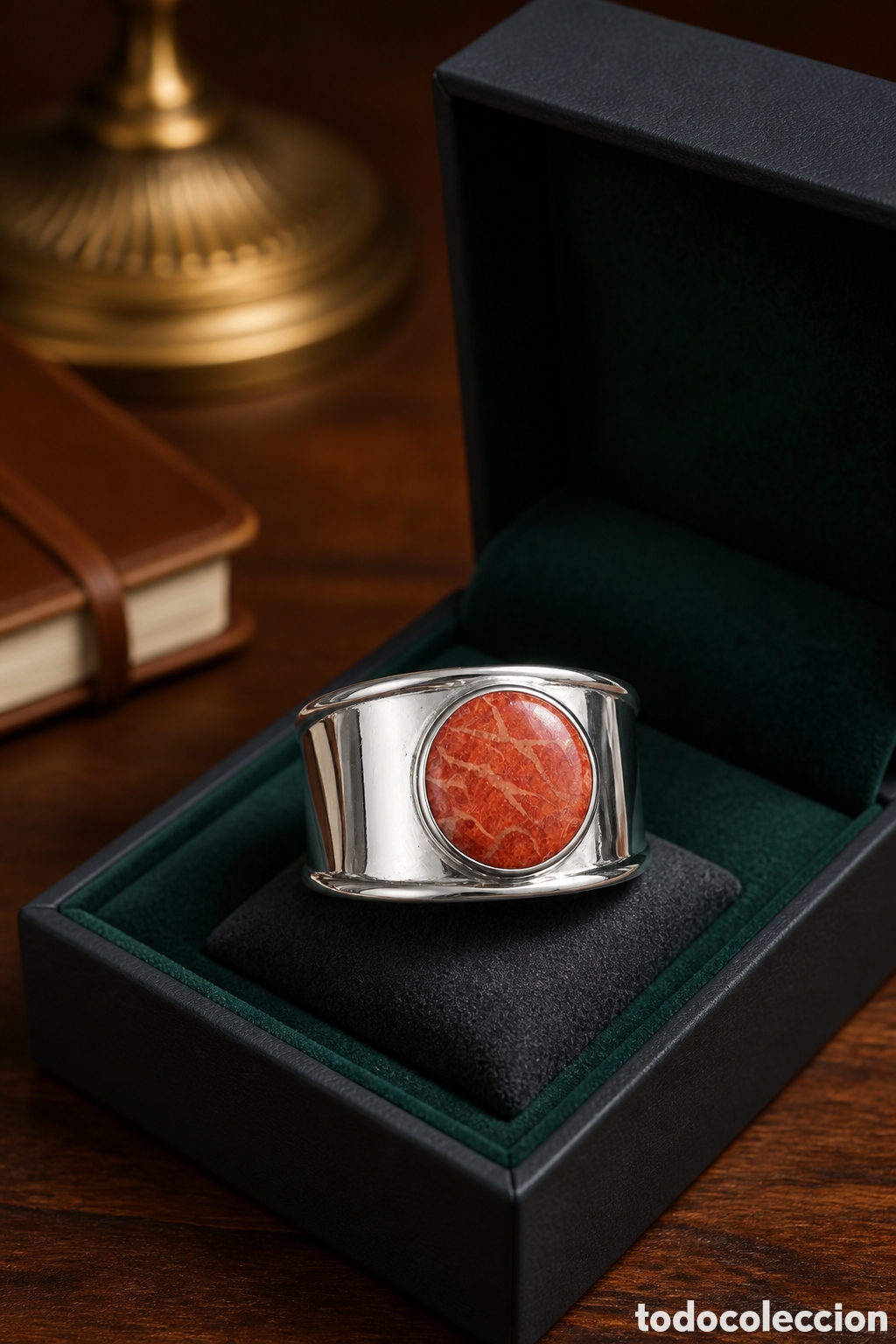 Joyeria: BRAZALETE ANTIGUO ELABORADO EN PLATA 925, Y CORAL