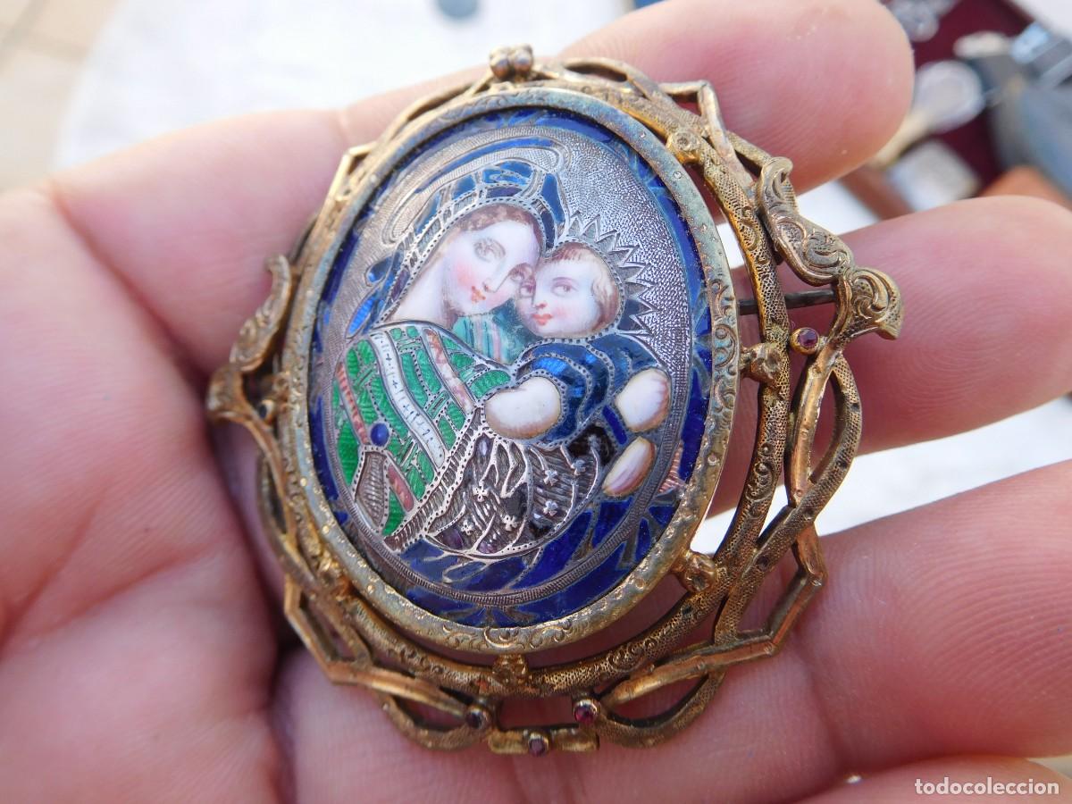 Joyeria: Broche antiguo con esmalte de virgen con ni&ntilde;o - Foto 5