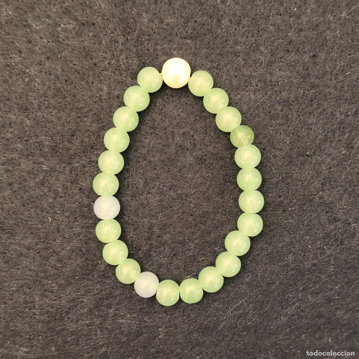 Joyeria: PULSERA ELASTICA PIEDRAS VERDES 8,5 MM CON PERLA CULTIVADA