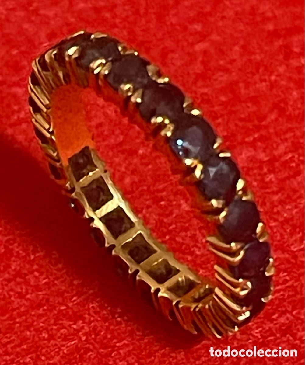 Joyeria: Bell&iacute;simo Anillo en oro de 18 kilates y zafiros
