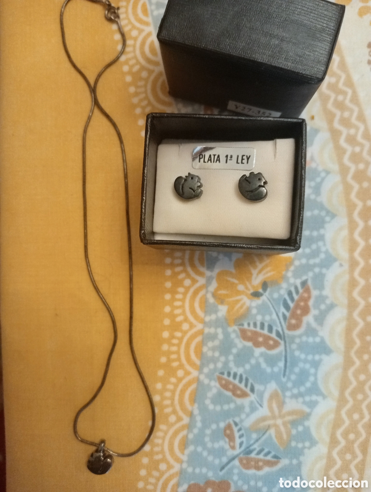 Joyeria: Conjunto de gargantilla y pendientes