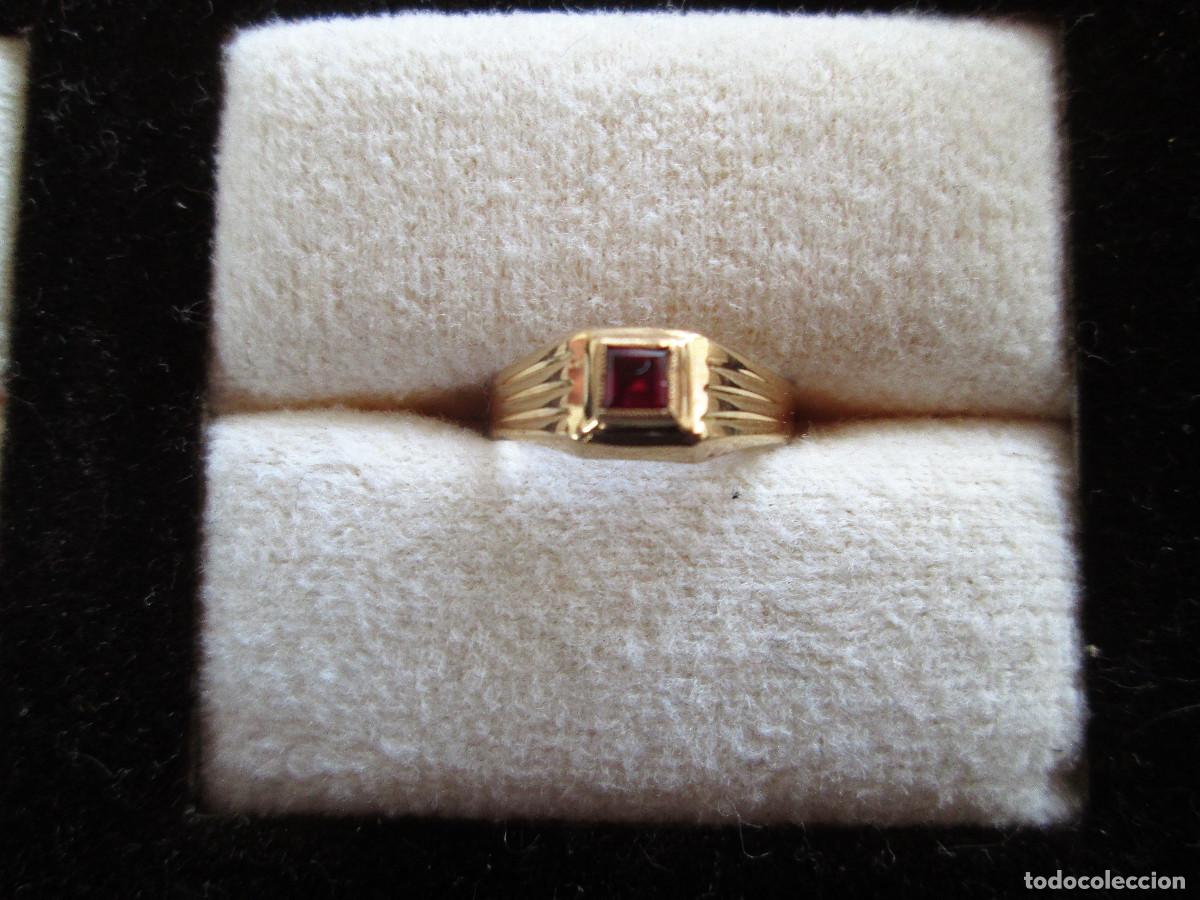 Joyeria: ANILLO INFANTIL DE ORO DE 18 KLTS. CON PIEDRA ROJO RUB&Iacute; - SIN ESTRENAR