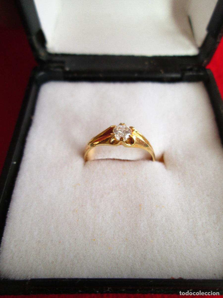 Joyeria: ANILLO DE ORO INFANTIL DE 18 KLTS. CON CIRCONITA INCRUSTADA - SIN ESTRENAR - PARA COLGAR EN CADENA