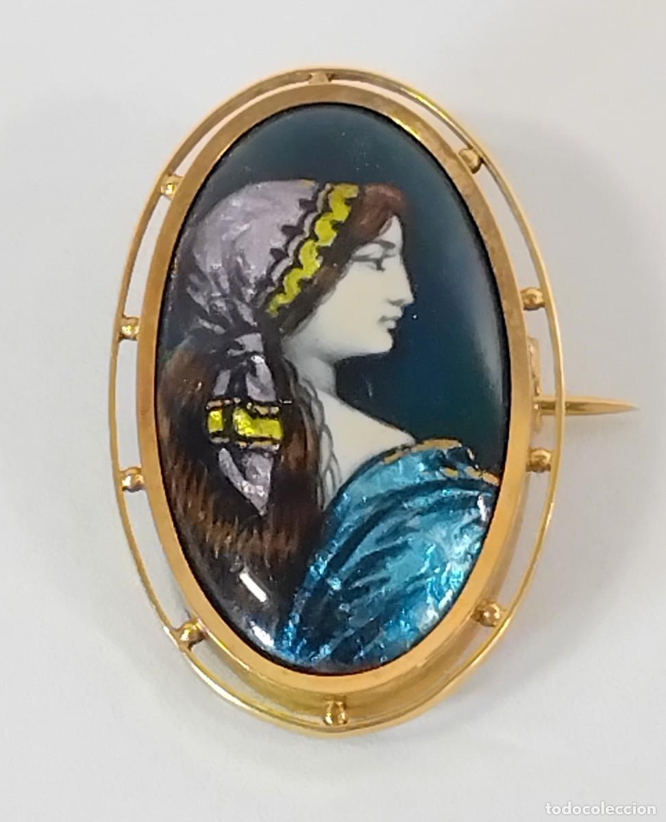 Broche oro 18 kt con esmalte. Limoges