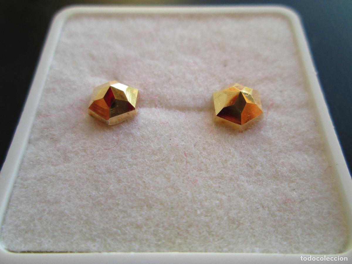 Joyeria: PENDIENTES DE ORO DE 18 KLTS. - PRISMA - CIERRE DE ROSCA - SIN ESTRENAR - Foto 1