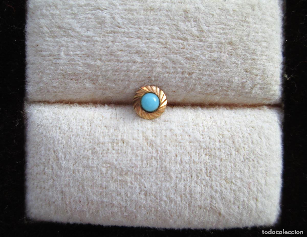 Schmuck: PENDIENTE DE ORO DE 18 KLTS. INDIVIDUAL CON PIEDRA AZUL - CIERRE DE ROSCA - SIN ESTRENAR