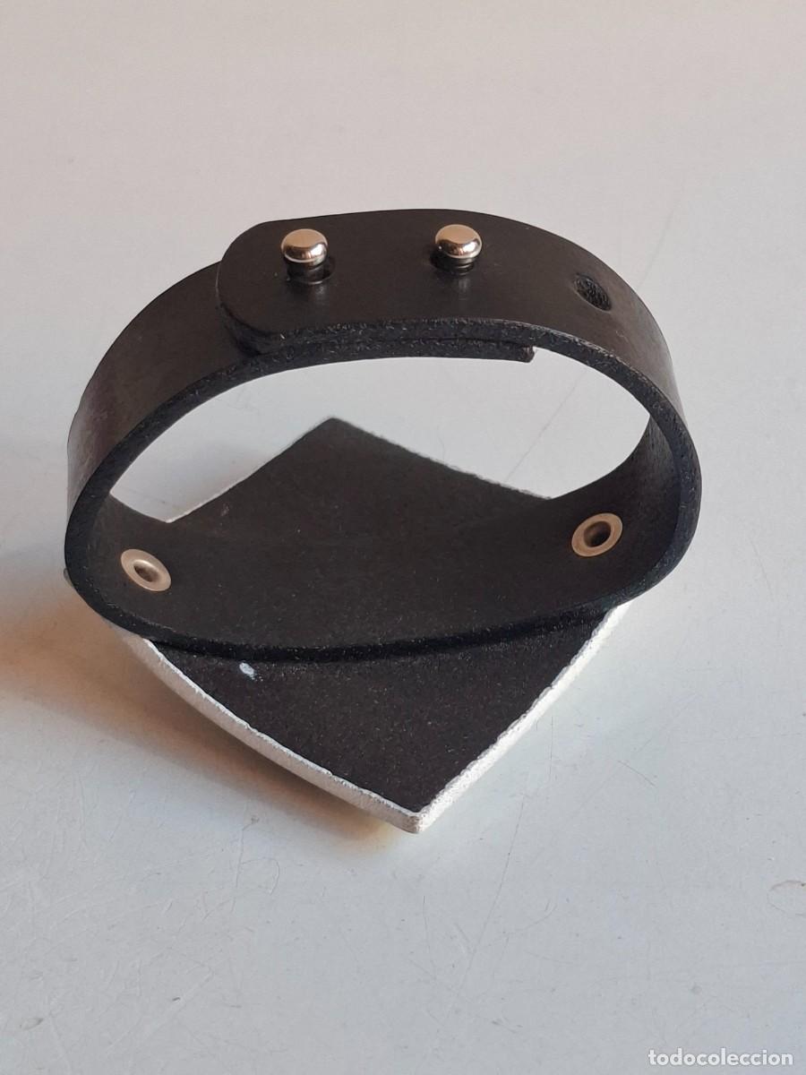 Joyeria: JOYER&Iacute;A DE CUERO DE ESTILO G&Oacute;TICO - Foto 4
