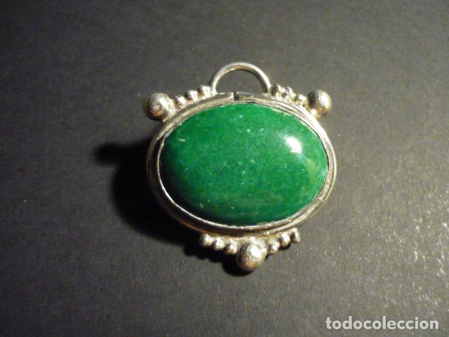 Gioielleria: ANTIGUO BROCHE EN PLATA CON PIEDRA VERDE 3,5 X 3,5 CM